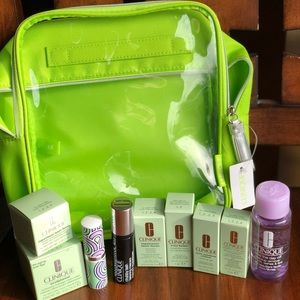 BRAND NEW - CLINIQUE 9 PIECE SET